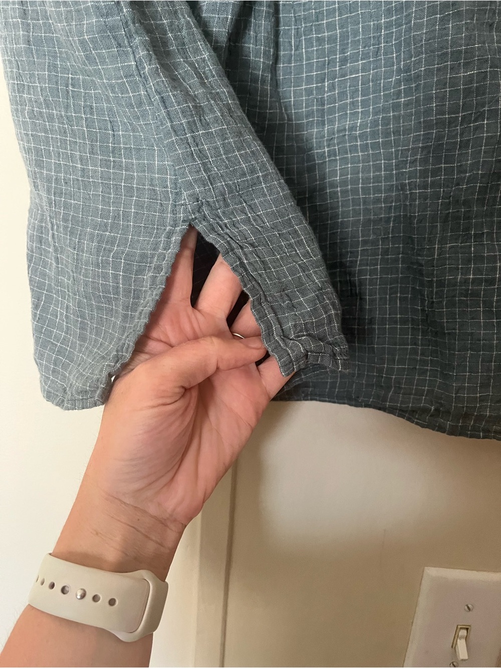 Eileen Fisher Grid Blue Women’s Puckered Organic Linen Sleeveless Button Down - Picture 7 of 8